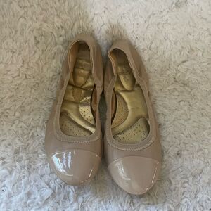 Dexflex comfort khaki synthetic leather slip on flats patent round toe size 8.5